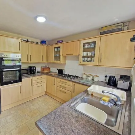 Image 5 - Robert Hill Close, Rugby, CV21 4NB, United Kingdom - House for sale