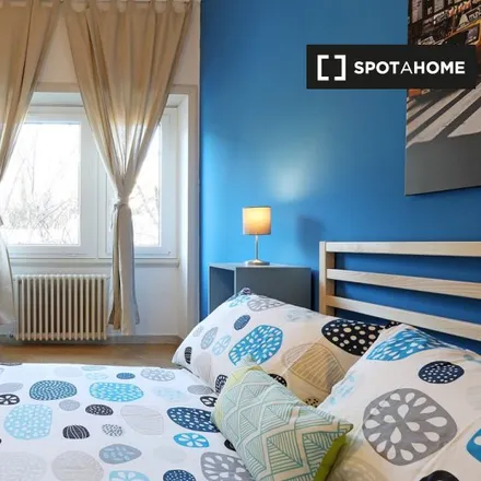 Rent this 9 bed room on Telecom Italia in Via Cristoforo Colombo, 00147 Rome RM