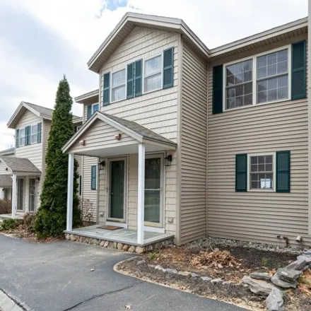 Image 3 - 28 White Oaks Road, Interlaken Park, Laconia, NH 03246, USA - Condo for sale