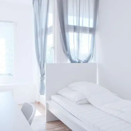 Rent this 3 bed apartment on Agentur für Arbeit Berlin Mitte in Charlottenstraße 87-90, 10969 Berlin