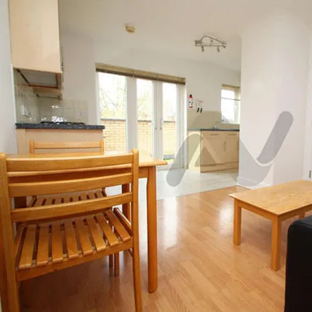 Rent this 1 bed apartment on Sussex Way in London, N19 4JD