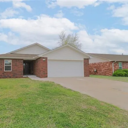 Buy this 3 bed house on 852 Bonnie Avenue in Pryor Creek, OK 74361