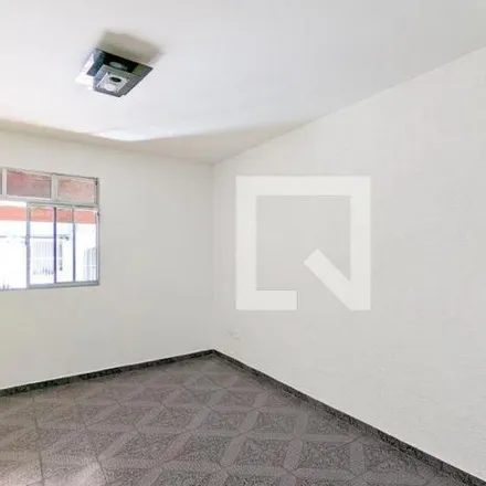Rent this 2 bed house on Rua Silvia Andreoni Traversa in Rudge Ramos, São Bernardo do Campo - SP