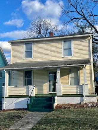 Rent this 3 bed house on 18 14th Street Southwest in Roanoke, VA 24016