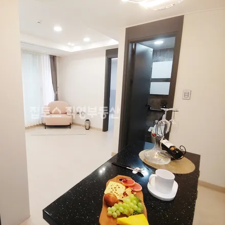 Image 1 - 서울특별시 서초구 양재동 17-15 - Apartment for rent