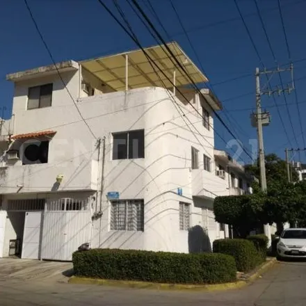 Buy this 2 bed apartment on Antón de Alaminos in Balcones de Costa Azul, 39300 Acapulco