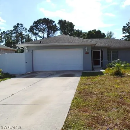 Image 1 - 468 Columbus Boulevard South, Lehigh Acres, FL 33974, USA - House for sale