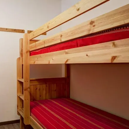 Rent this 3 bed apartment on 73570 Brides-les-Bains