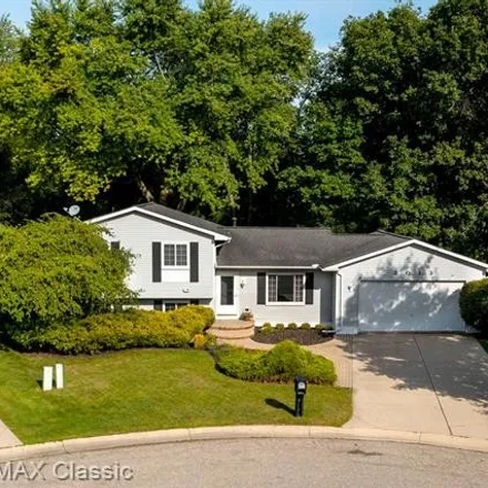 Image 1 - 2013 Pauls Way, Commerce Township, MI 48390, USA - House for sale