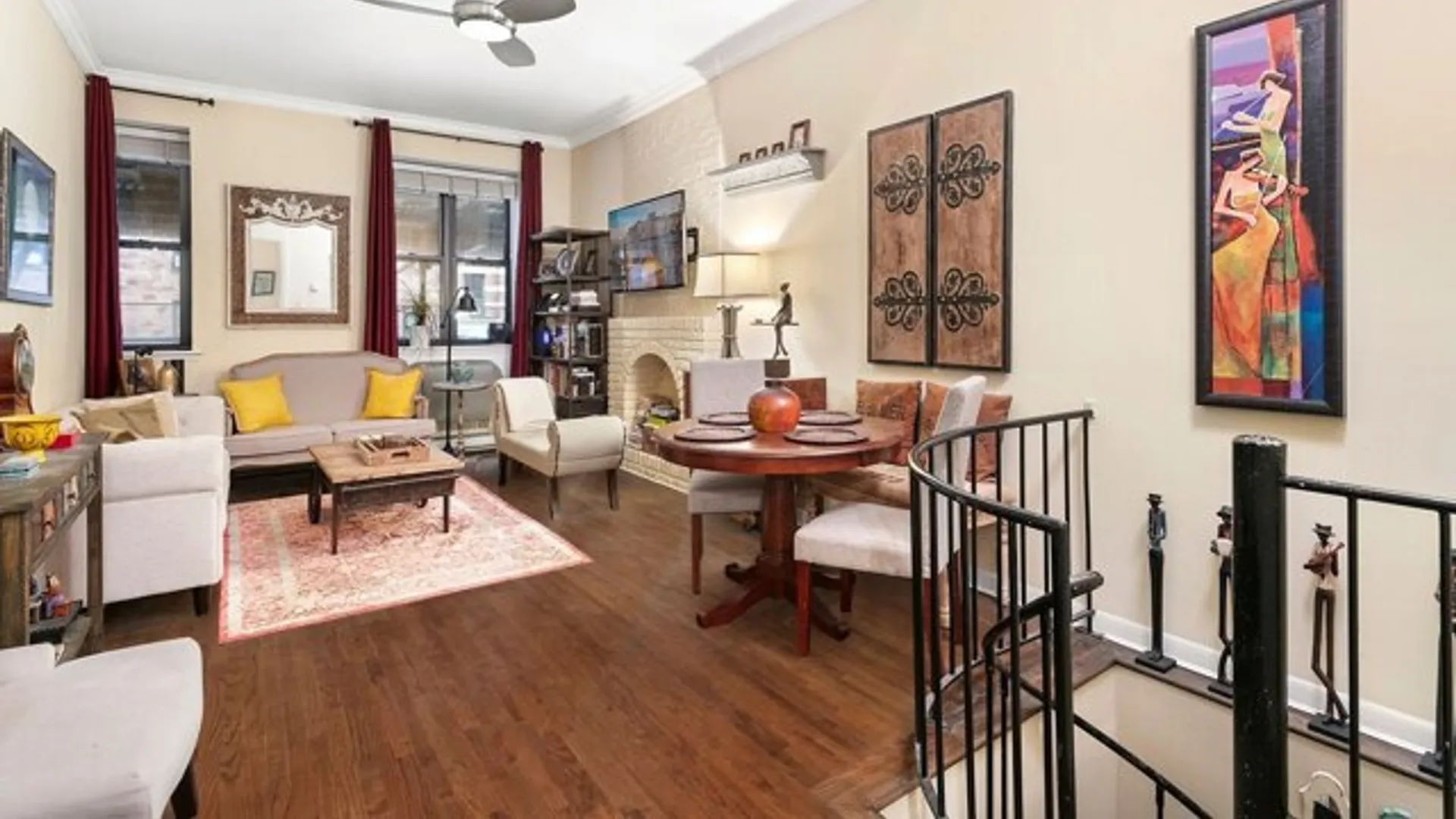 427 West 24th Street, New York, NY 10001, USA | Studio apartment for rent