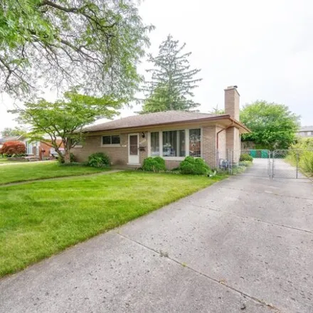 Image 3 - 6975 Dover St, Garden City, Michigan, 48135 - House for sale