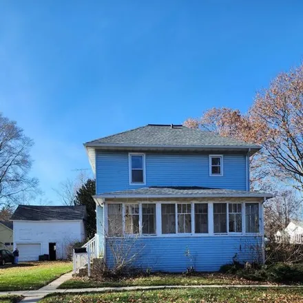 Buy this 3 bed house on 175 East Jefferson Street in Elkhorn, WI 53121