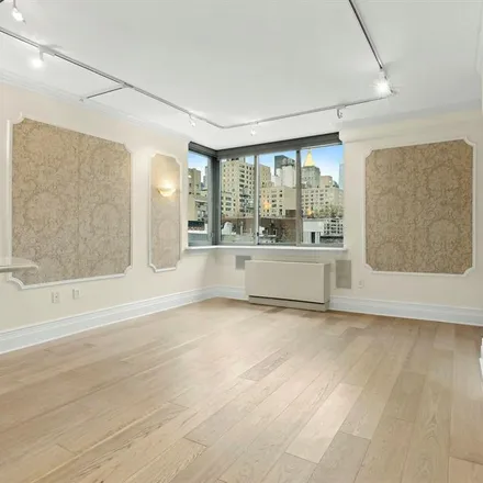 Image 2 - 250 EAST 30TH STREET 6J in Murray Hill Kips Bay - Apartment for sale