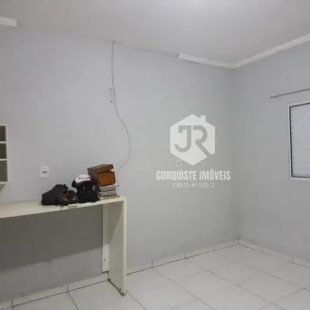 Buy this 2 bed house on Rua Antônio Zanluchi in São José, Avaré - SP