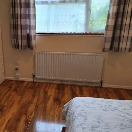 Rent this 3 bed house on London in CR0 0QS, United Kingdom