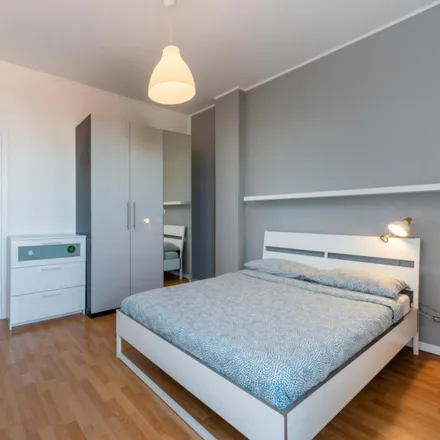 Rent this 3 bed room on Garage "Romana" in Corso di Porta Romana, 118