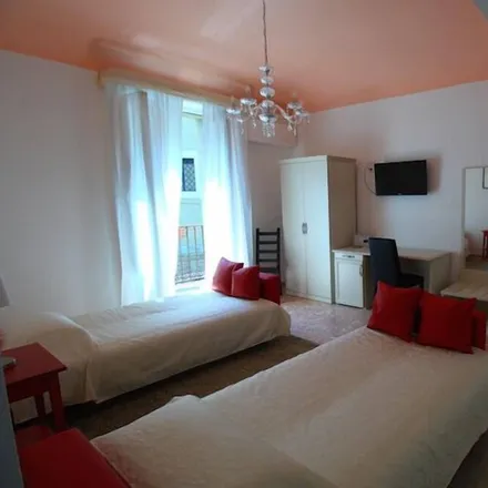 Rent this studio house on Piazza S. Francesco D'Assisi