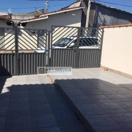 Buy this 2 bed house on Rua Olavao Bilac in Jardim das Cerejeiras, Atibaia - SP