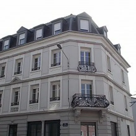 Rent this 3 bed apartment on 2 Place de la Réunion in 68100 Mulhouse, France