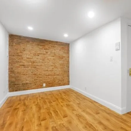 Image 3 - 149 1st Avenue, New York, NY 10003, USA - Apartment for rent