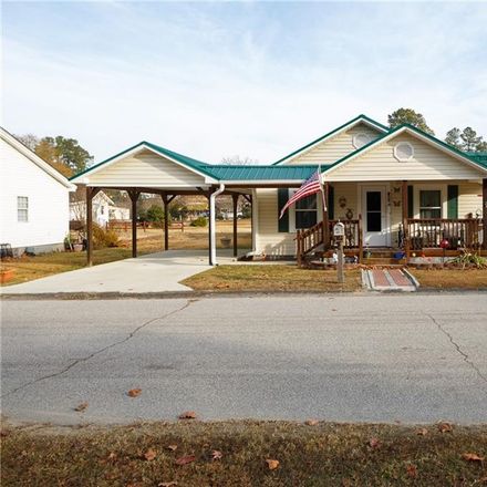 Rent this 2 bed house on 115 West Railroad Street in Autryville, Sampson County