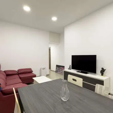 Rent this 4 bed apartment on Carrer dels Ferrocarrils Catalans in 83, 08038 Barcelona