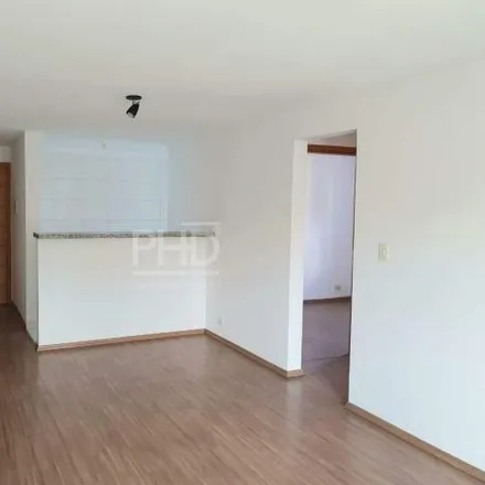 Buy this 2 bed apartment on Rua Carlos Tamagnini in Vila Nossa Senhora das Vitórias, Mauá - SP