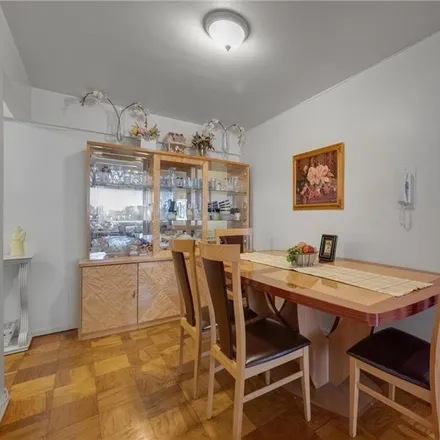 Image 3 - 1275 East 51st Street, New York, NY 11234, USA - Condo for sale