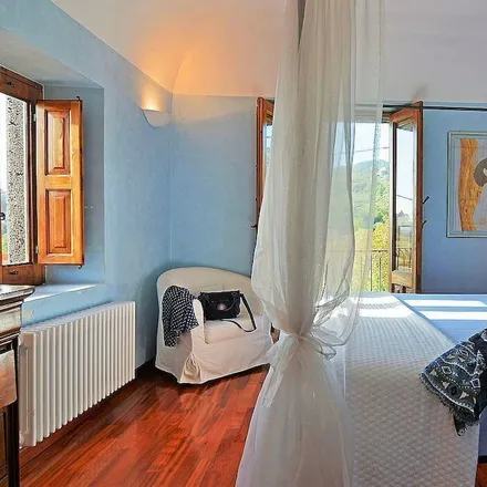 Rent this 4 bed house on Piedimonte Etneo in Via Guglielmo Marconi, 95017 Piedimonte Etneo CT