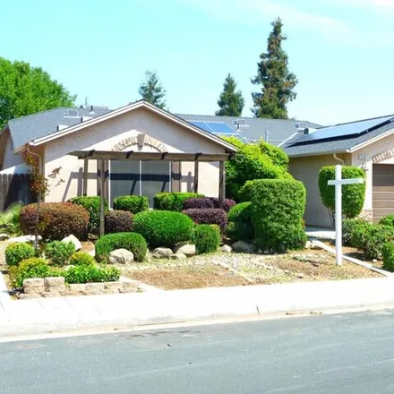 Image 1 - 5646 West Hedges Avenue, Fresno, CA 93722, USA - House for sale