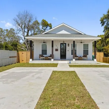 Image 1 - 1530 East Railroad Street, Gulfport, MS 39501, USA - House for sale
