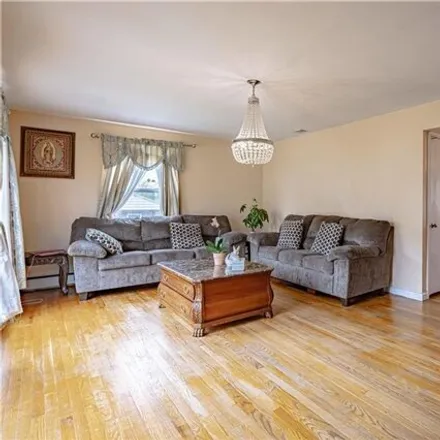 Image 3 - 1501 North 28th Street, Woodlawn, South Whitehall Township, PA 18104, USA - House for sale