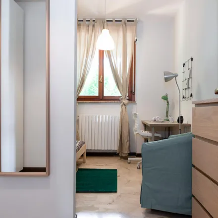 Rent this 5 bed room on Via Ettore Bugatti 8 in 20142 Milan MI, Italy