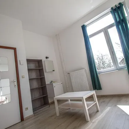 Image 2 - Place de la Roue - Radplein 1, 1070 Anderlecht, Belgium - Apartment for rent