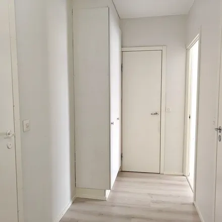 Rent this 2 bed apartment on Tavintie 9 in 40400 Jyväskylä, Finland