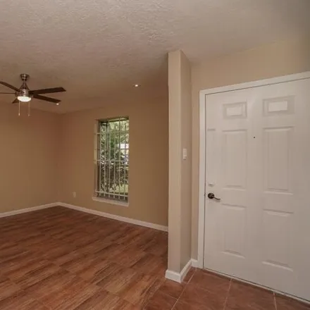 Image 3 - 7259 Cook Rd, Houston, Texas, 77072 - Townhouse for rent