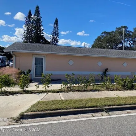 Buy this studio house on 1552 North Harbor City Boulevard in Melbourne, FL 32935