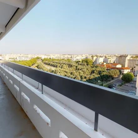 Rent this 5 bed apartment on 16 Rue Lamothe in 69007 Lyon, France