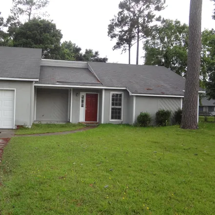 Rent this 3 bed house on 103 Honey Tree Court in Onslow County, NC 28544
