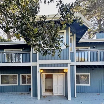 Rent this 4 bed house on 316 Richardson Way in Tamalpais Valley Junction, Marin County