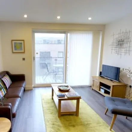 Rent this 1 bed apartment on Warren Close in Cambridge, CB1 2RE