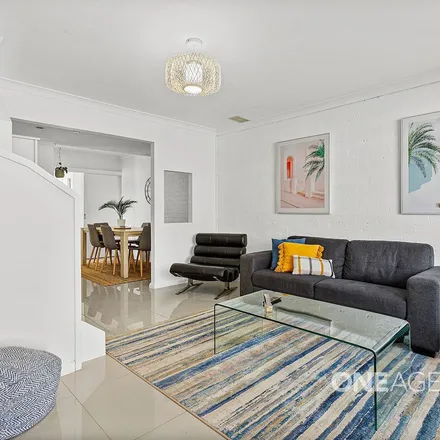 Image 1 - Pur Pur Avenue, Lake Illawarra NSW 2528, Australia - Townhouse for rent