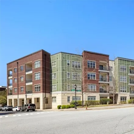 Buy this 2 bed condo on 64 Schenck Parkway in Asheville, NC 28803