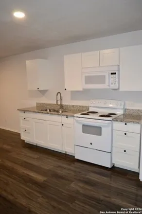 Image 5 - 440 Collingsworth Avenue, San Antonio, TX 78225, USA - Apartment for rent