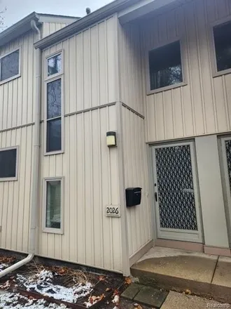 Buy this 3 bed townhouse on Thornhill Place in Detroit, MI 48207