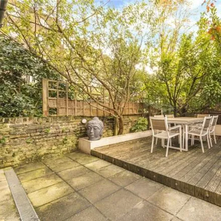 Image 1 - 48 St Luke's Road, London, W11 1AX, United Kingdom - Apartment for sale