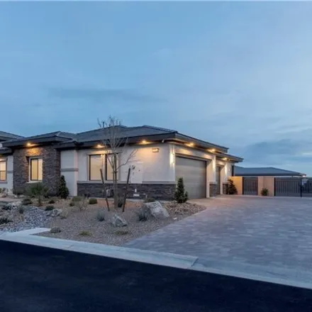 Buy this 5 bed house on Ponderay Court in Las Vegas, NV 89149