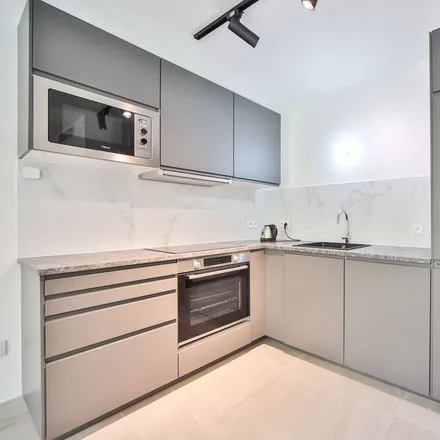 Rent this 1 bed apartment on 94210 Saint-Maur-des-Fossés