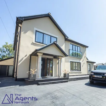 Image 4 - Norden Road, Heywood, OL11 5HH, United Kingdom - House for sale