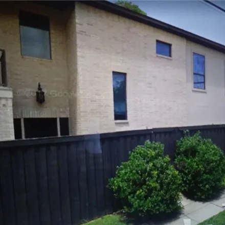 Rent this 3 bed house on 3901 Greenville Avenue in Dallas, TX 75206